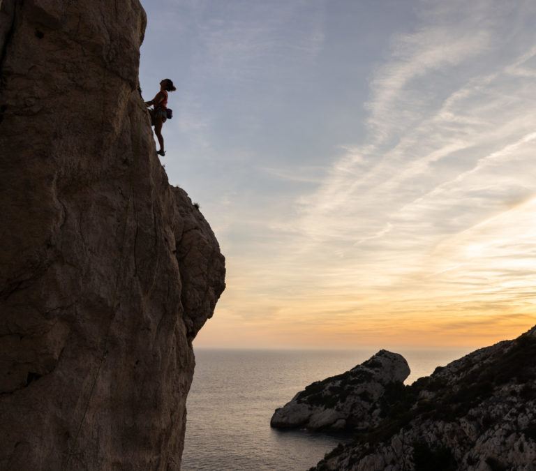 Escalade en falaise à Marseille