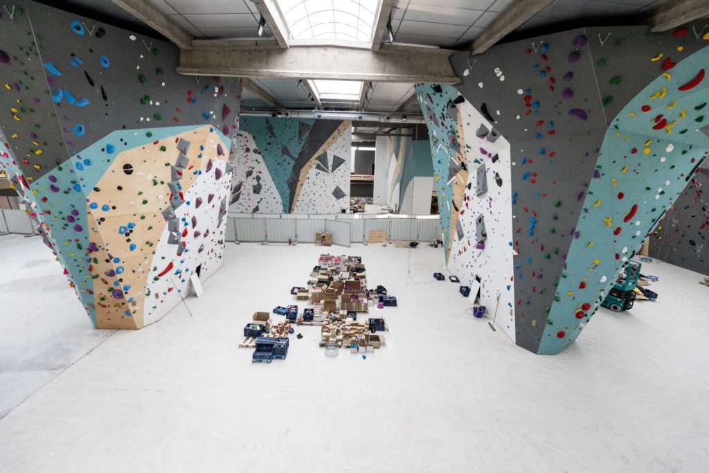 Climb Up Aubervilliers